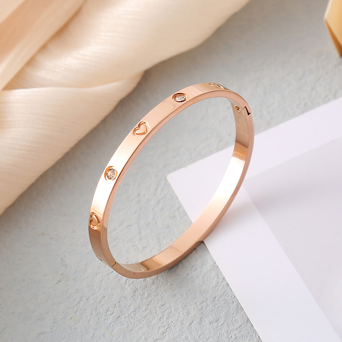 Amora Heart Bracelet