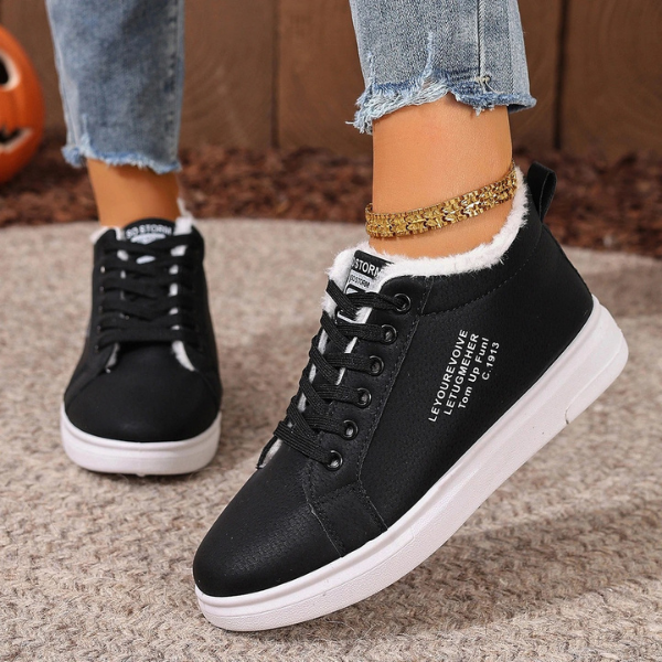 Jynessae | Comfy Sneakers