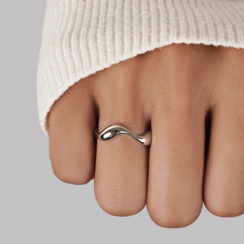 Ariel - Silver Wave Ring