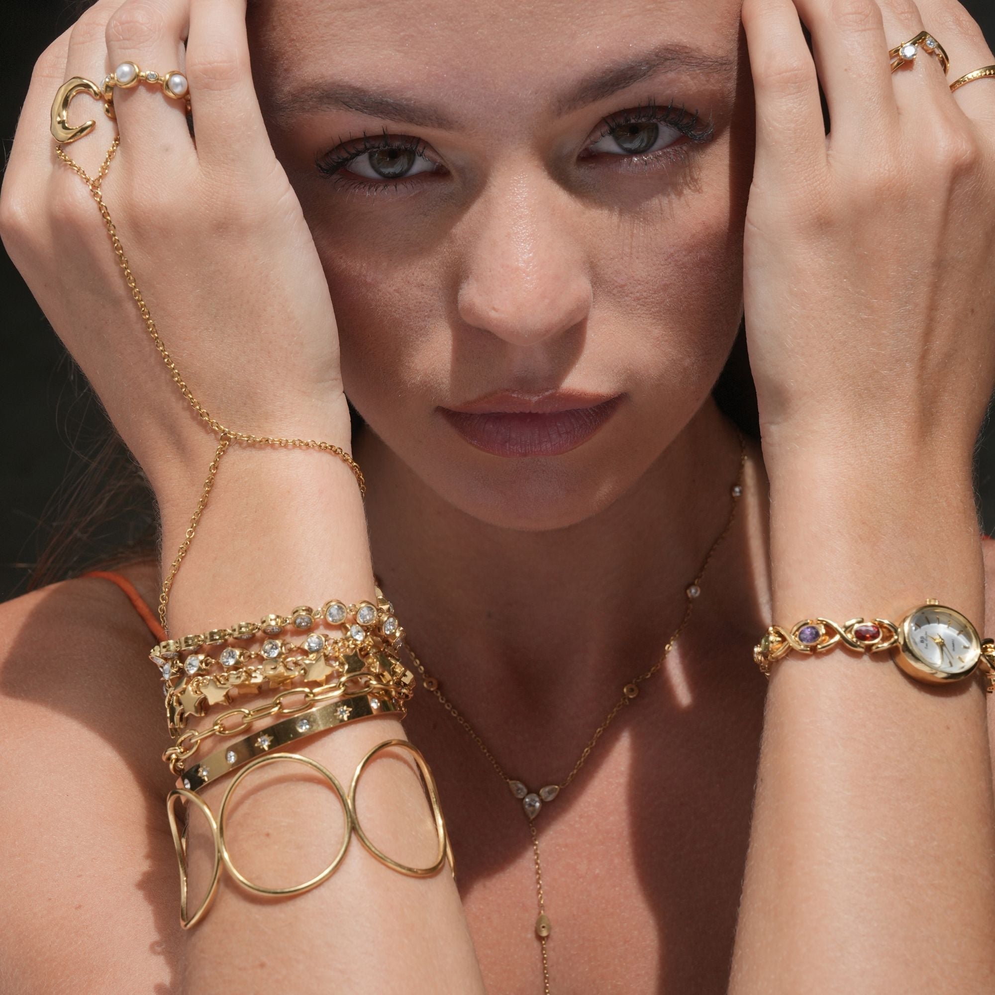 Gold Colored Women's Watch – Luxury Design & 3 ATM Water Resistant