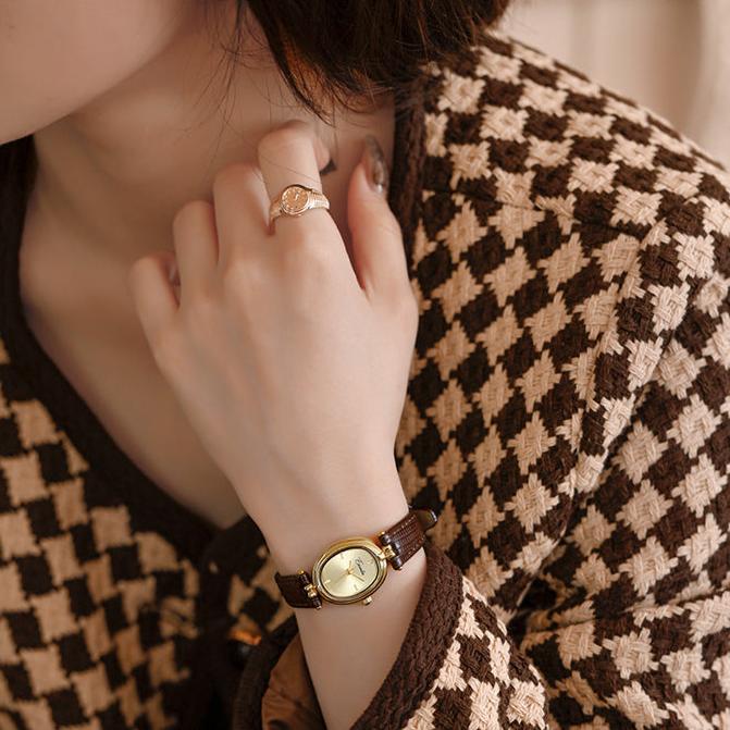 Classic Design Watch – Subtle and Stylish Wrist Accessory