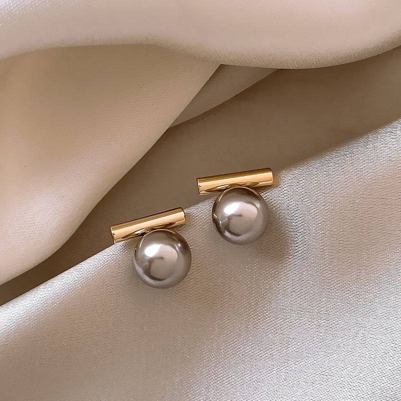 Dark Pearl Earrings