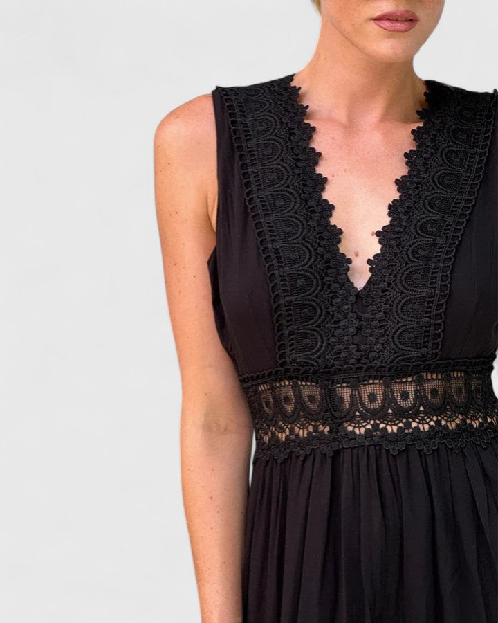 Title after removing the symbol ™:

Alena | Elegant Midi Dress