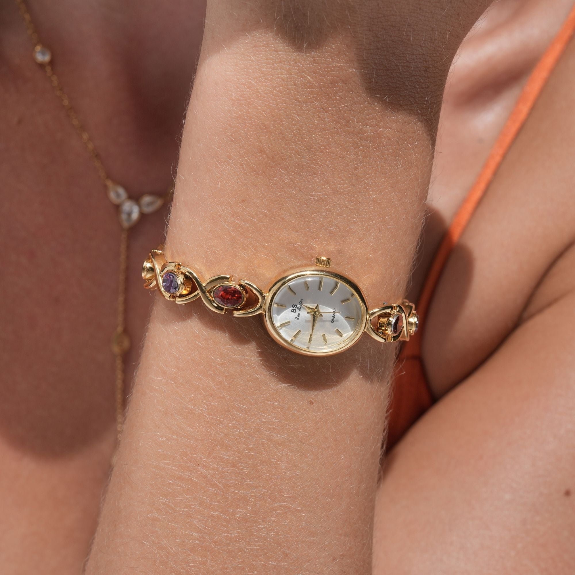Gold Colored Women's Watch – Luxury Design & 3 ATM Water Resistant
