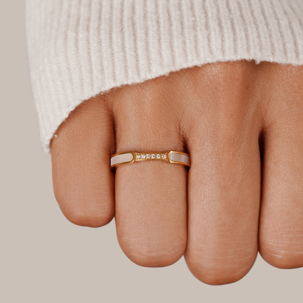 Bibiana - Pearl and Crystal Ring