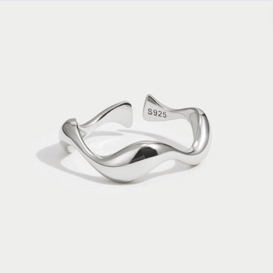 Ariel - Silver Wave Ring